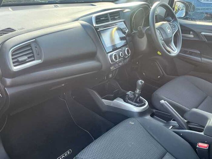 Honda Jazz 1.3 i-VTEC SE Navi 5dr 