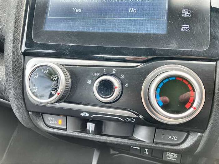 Honda Jazz 1.3 i-VTEC SE Navi 5dr 